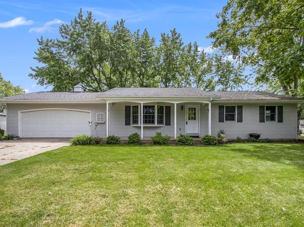 1057 Beechwood Dr, Nappanee, IN 46550