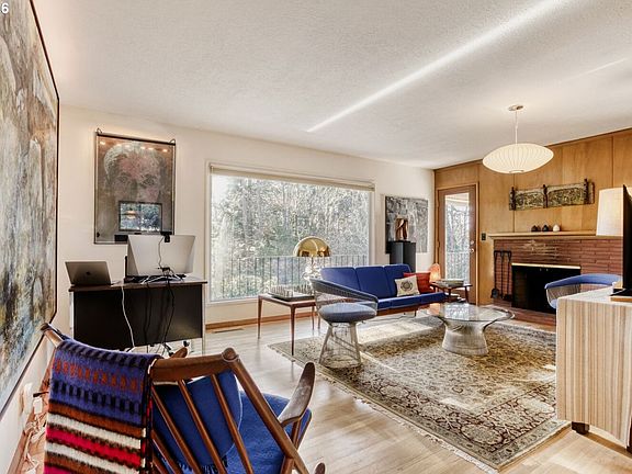 5th image of 2700 SW Boundary St