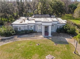 934 Crenshaw Lake Rd, Lutz, FL 33548