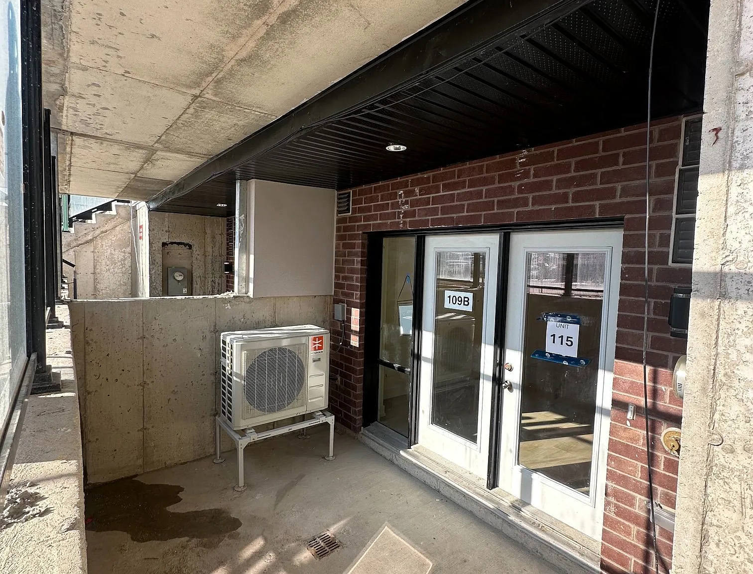 2 bed, $1,950 — Photo 2