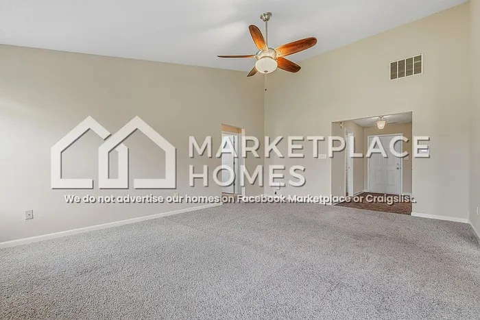 3 bed, 2.0 bath, 1408 sqft, $1,950 — Photo 3