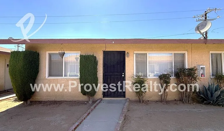 20130 Rimrock Rd #B — Photo 3