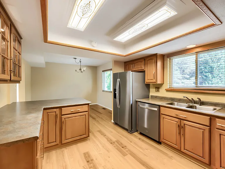 3202 Springridge Dr — Photo 8