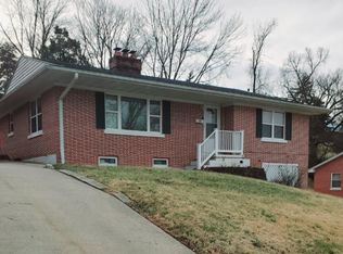 1140 Darlene Dr, Jefferson City, MO 65109