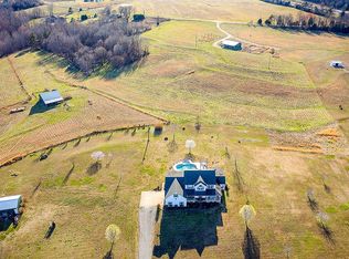 400 Law Ln, Lexington, TN 38351