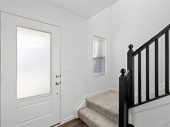 4th image of 335 Newbridge Way