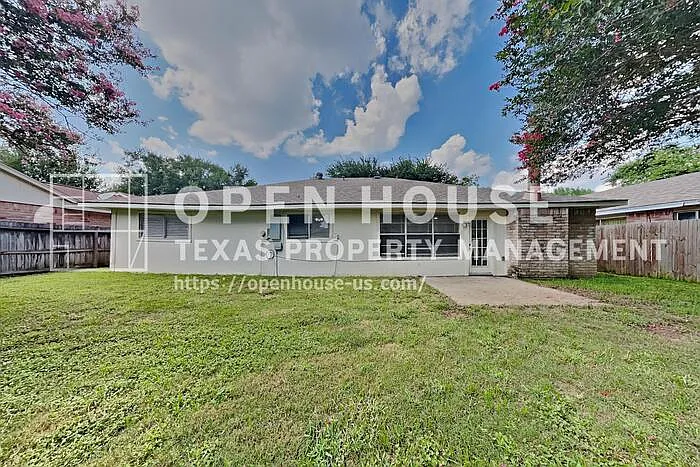 14227 Bella Dr — Photo 17