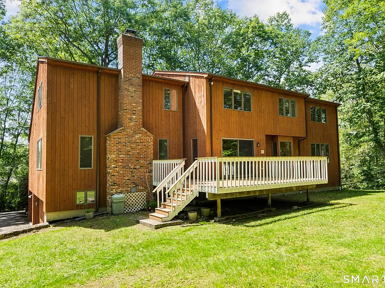 732 Den Rd — Photo 36