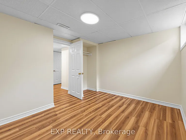 847 Upper Ottawa St #LOWER — Photo 11