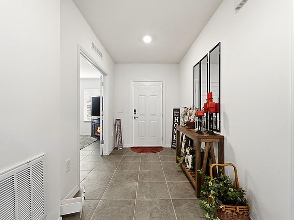 3rd image of 4509 SW Tabor Street