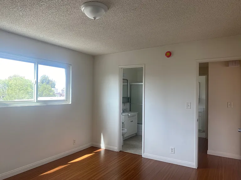 309 Cornell Dr #L — Photo 11