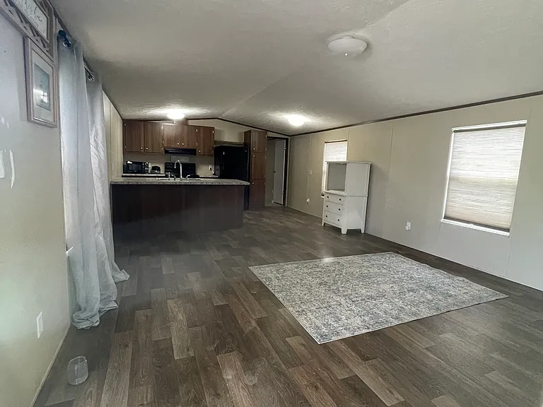 2312 Robley Dr — Photo 5
