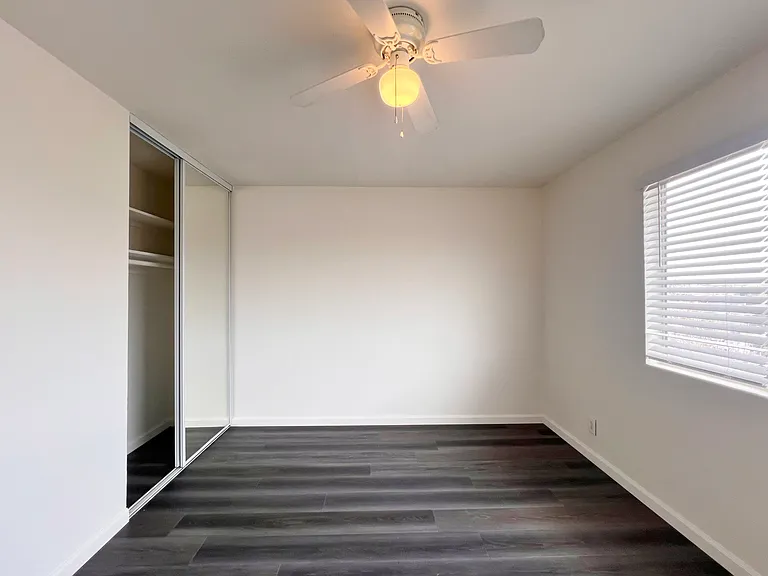 2223 Dunlop St — Photo 13