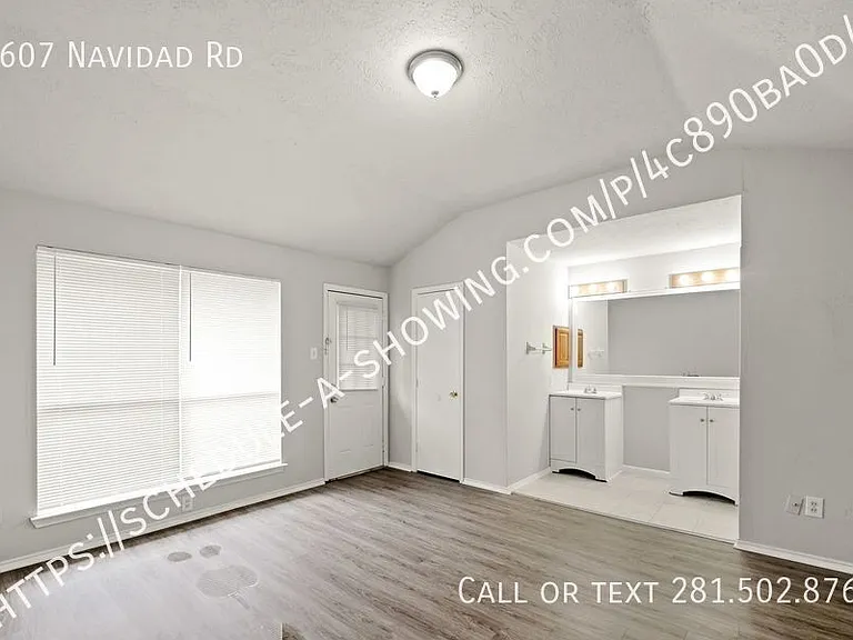 6607 Navidad Rd — Photo 6