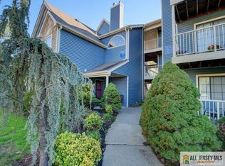 105 Longfield Ct, East Brunswick, NJ 08816
