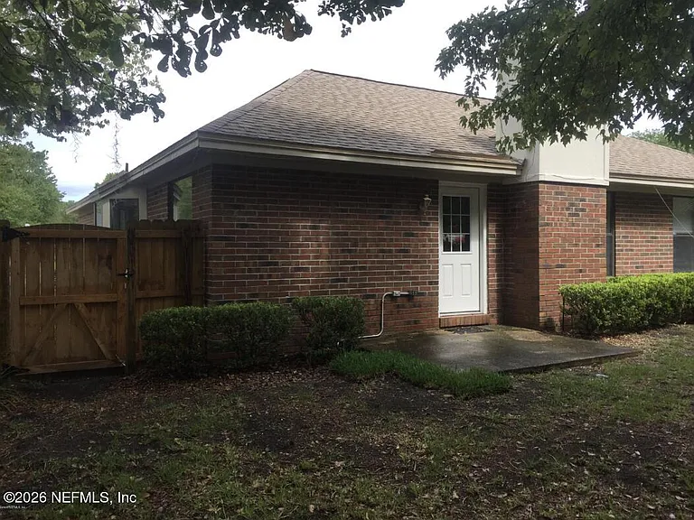 5058 Acre Estates Dr W — Photo 9