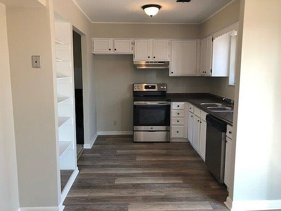 2nd image of 4142 Brookfield Dr