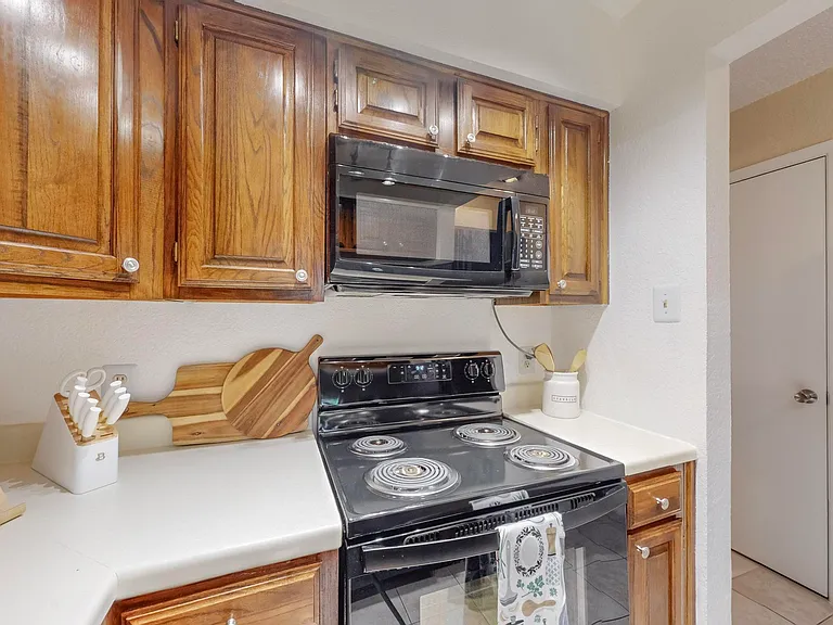 2569 Shady Ridge Dr — Photo 16