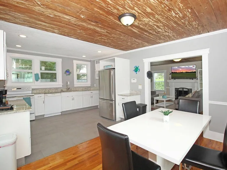 Conniston Rd — Photo 10
