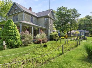 153 Ponquogue Ave, Hampton Bays, NY 11946