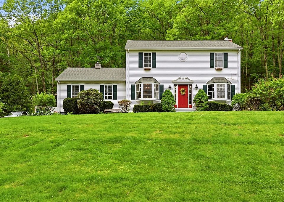 1st image of 233 Cedar Swamp Rd
