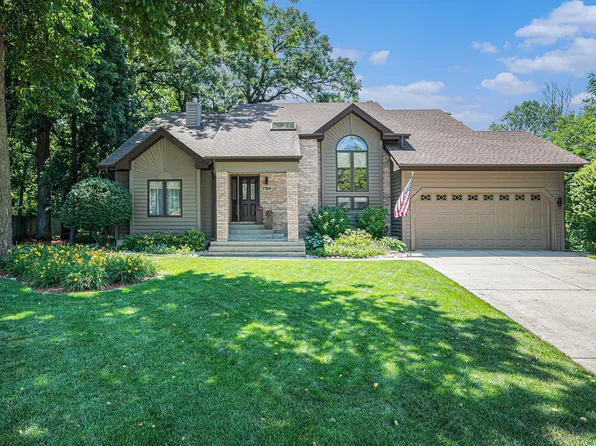 7364 Forest Ridge Dr, Schererville, IN 46375