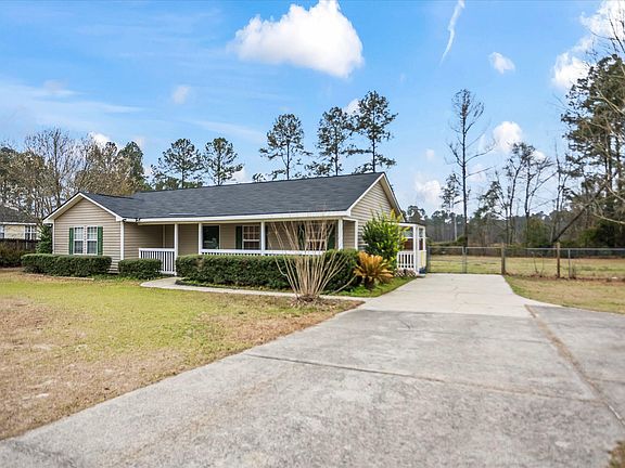 3rd image of 360 Beaverdam Rd