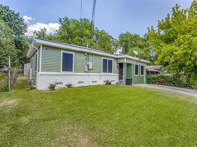 1st image of 1210 Pollard St