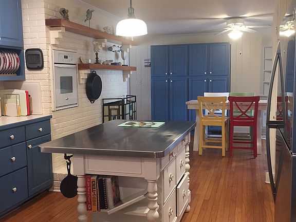 Kitchen Island