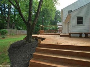 4 Deer Park Ln, Gaithersburg, MD