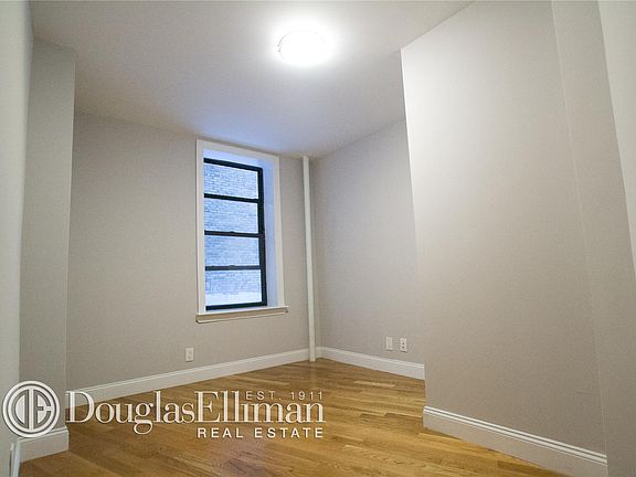 4th image of 701 W 180th St APT 22