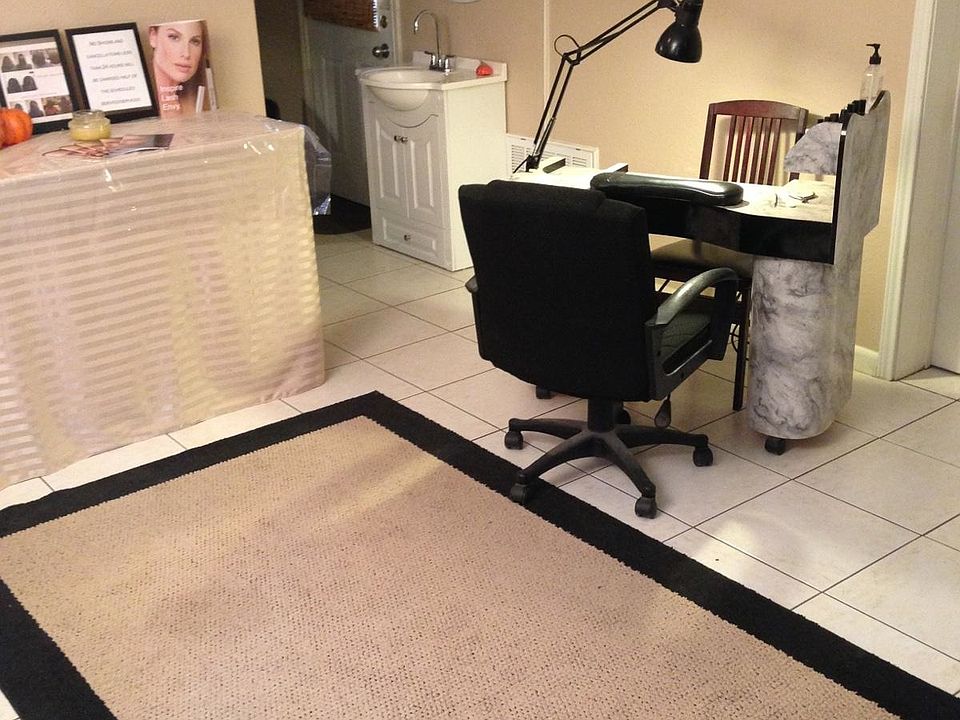 Nail Tech Room