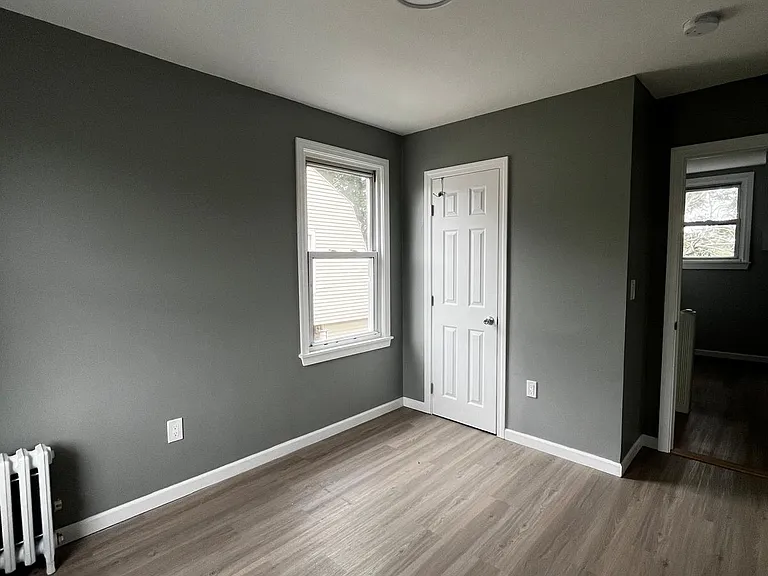587 Arch St — Photo 14