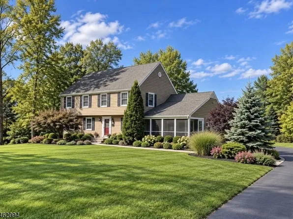 2 Timberline Dr, Bridgewater Twp., NJ 08807