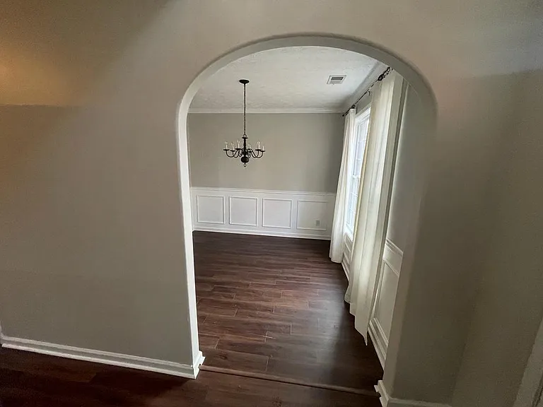 8012 Abington Dr — Photo 18