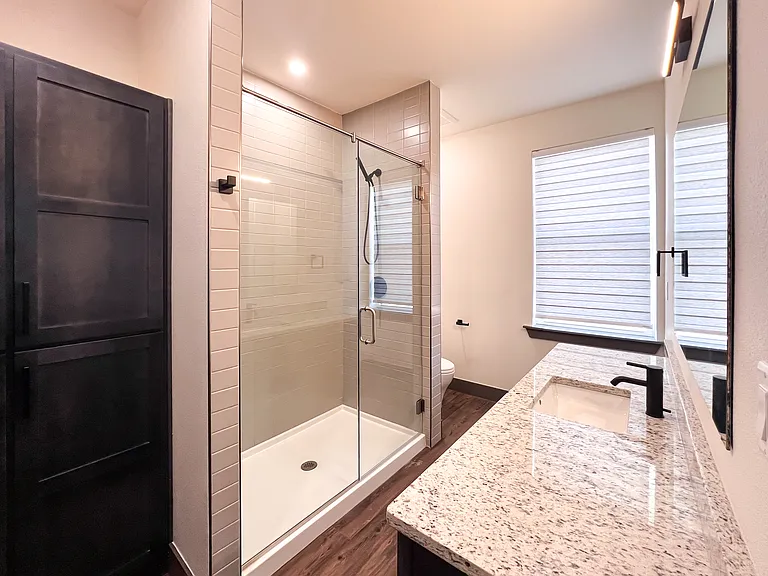 303 Park St #C — Photo 15