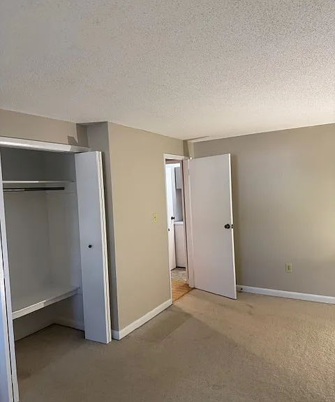 4 Post Oak Ln #14 — Photo 13