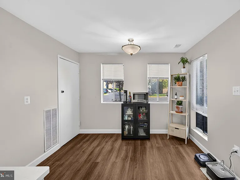 517 Florida Ave #T4 — Photo 20
