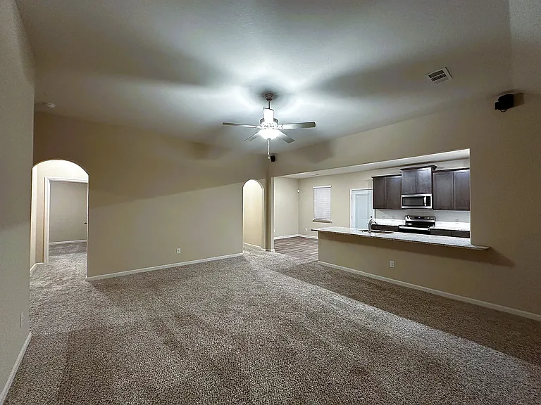 322 Sweet Pea Ln — Photo 10