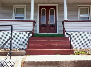 194 Crown St, Meriden, CT 06450