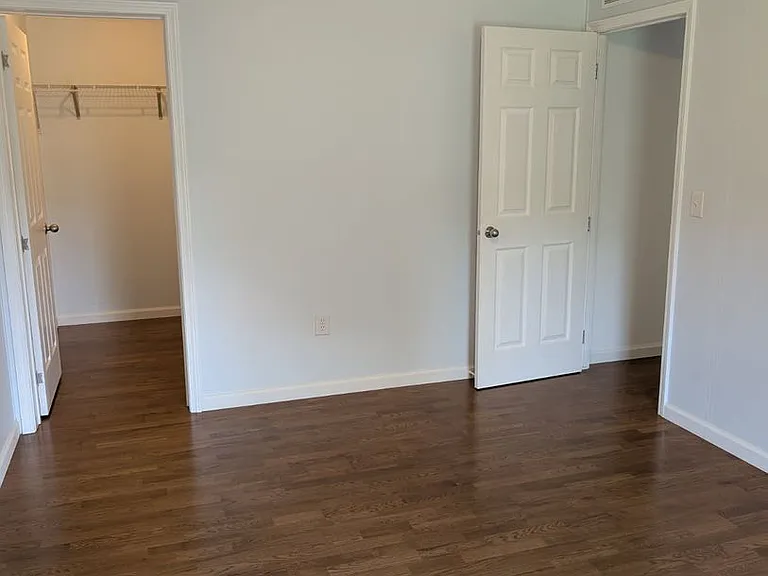 1055 Gunter Corner Rd — Photo 32