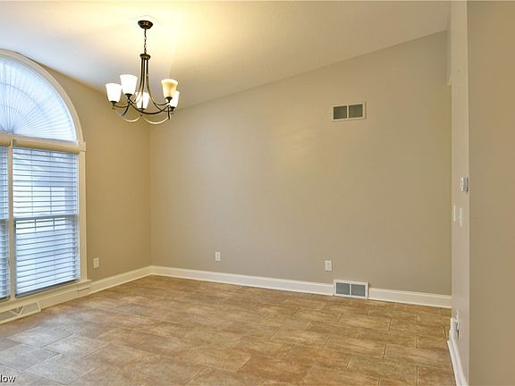 5th image of 1846 Massachusetts Ave APT 2