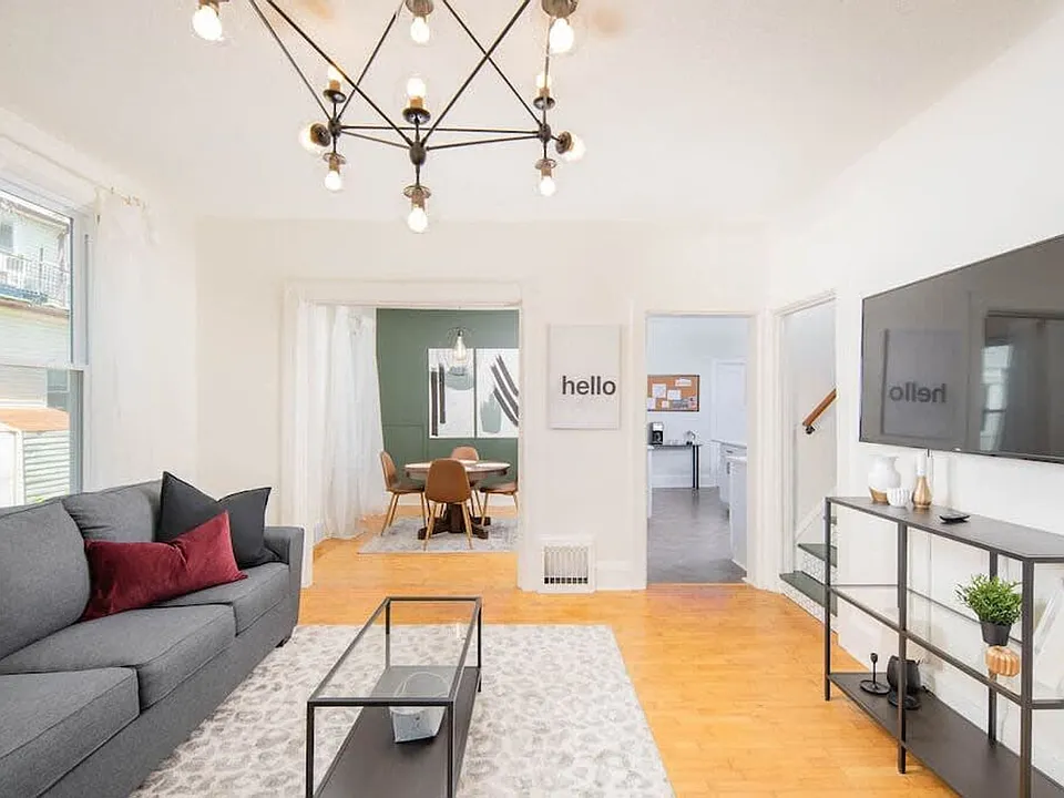 308 E Franklin St #1-ID1061646P