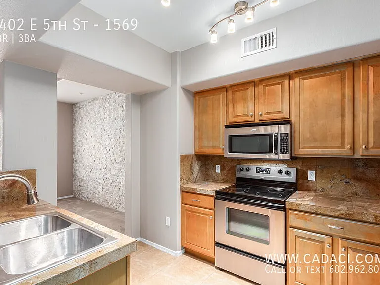2402 E 5th St #1569 — Photo 49