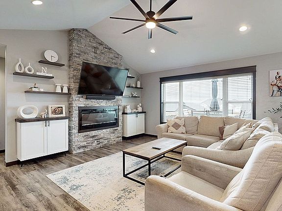 3rd image of 2781 Sage Dr