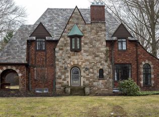 387 Dorchester Rd, Akron, OH 44320