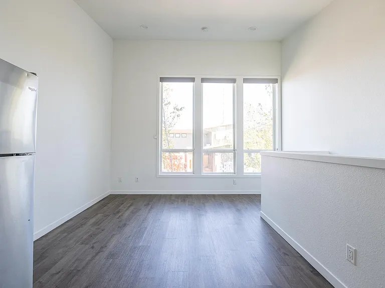 6062 SE 93rd Ave — Photo 4