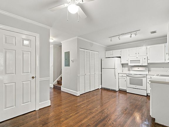 3rd image of 416 S 3rd St APT F