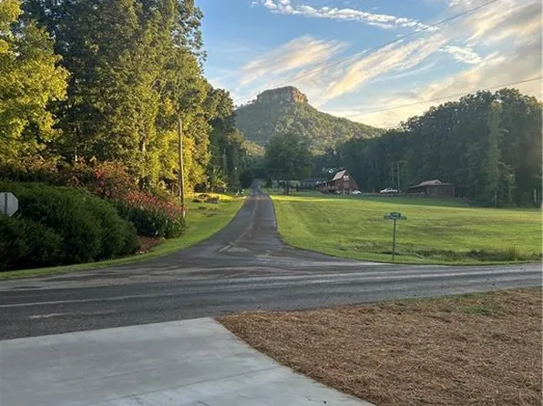 190 Old Pinnacle Hotel Rd, Pinnacle, NC 27043