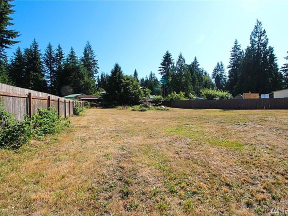 2nd image of 8122 323rd Pl NW